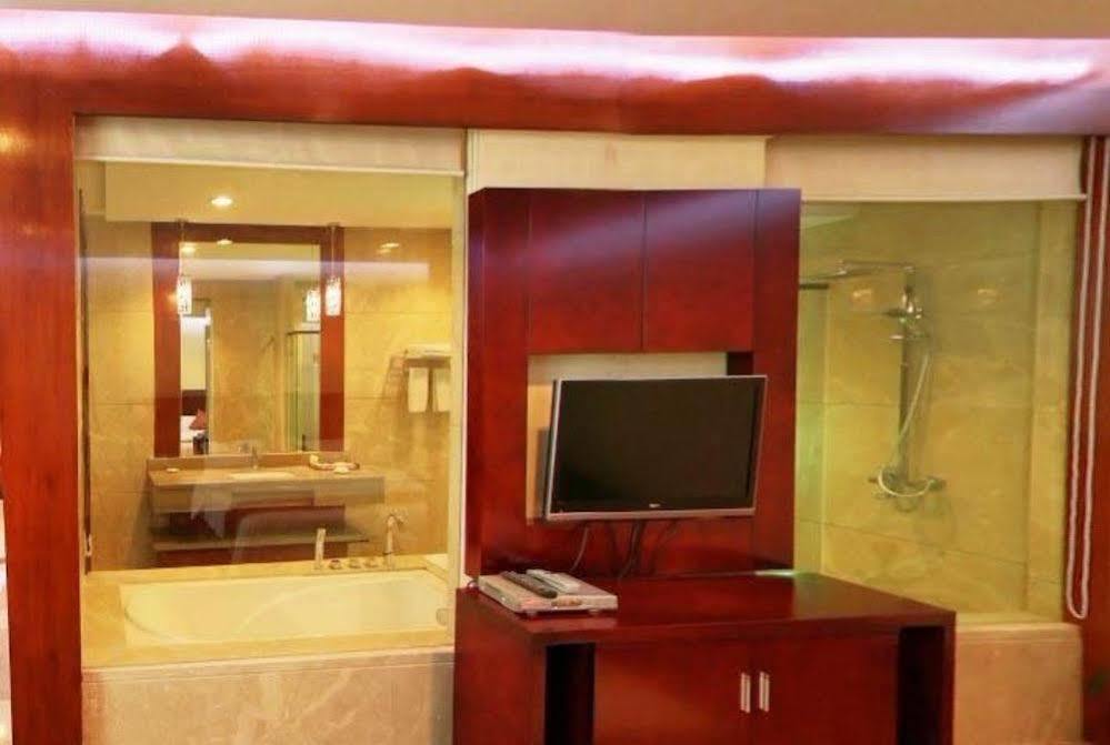 Grand Villa Hotel Guangzhou Exterior photo